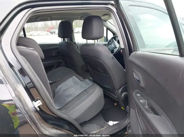 3GNCJKSB2HL282281 2017 CHEVROLET TRAX - Image 8