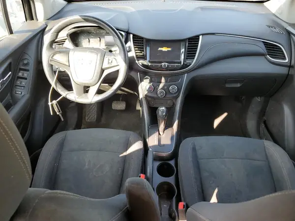 3GNCJKSB2HL282765 2017 CHEVROLET TRAX - Image 8