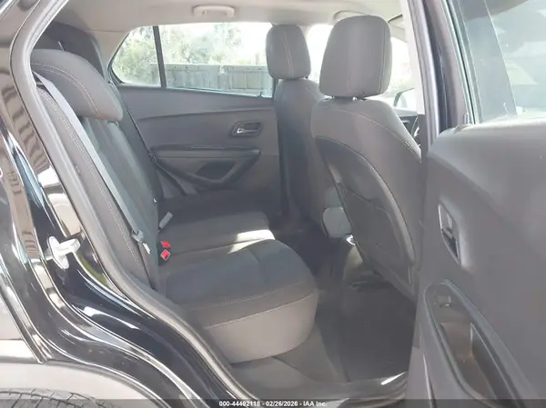3GNCJKSB2HL285942 2017 CHEVROLET TRAX - Image 8