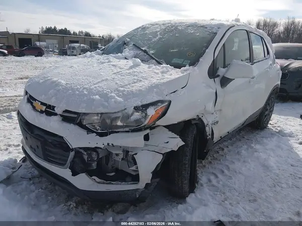 3GNCJKSB2HL289389 2017 CHEVROLET TRAX - Image 2