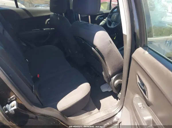 3GNCJKSB2JL178914 2018 CHEVROLET TRAX - Image 8