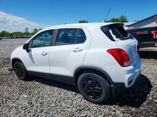 3GNCJKSB2JL182350 2018 CHEVROLET TRAX - Image 2