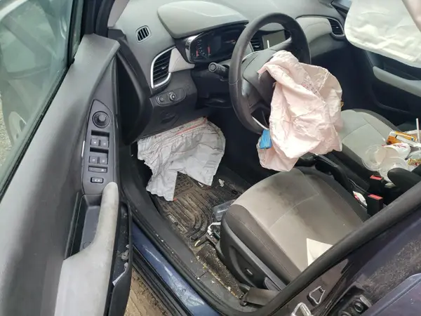 3GNCJKSB2JL205304 2018 CHEVROLET TRAX - Image 8