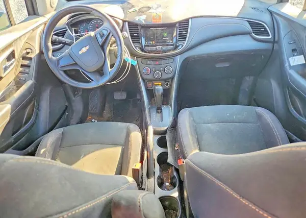 3GNCJKSB2JL208042 2018 CHEVROLET TRAX - Image 8