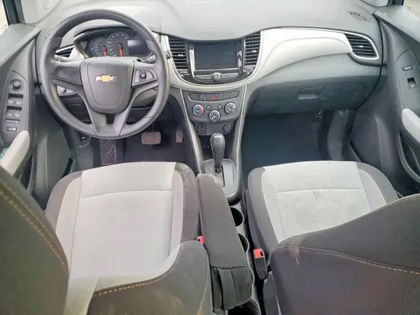 3GNCJKSB2JL209837 2018 CHEVROLET TRAX - Image 8