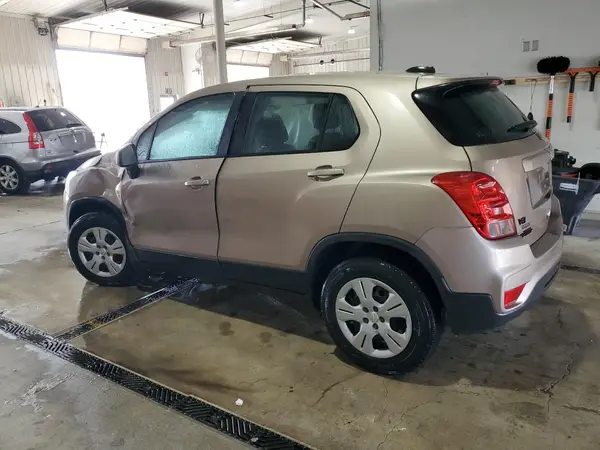 3GNCJKSB2JL218859 2018 CHEVROLET TRAX - Image 2