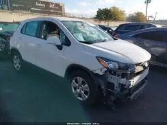 3GNCJKSB2JL237296 2018 CHEVROLET TRAX