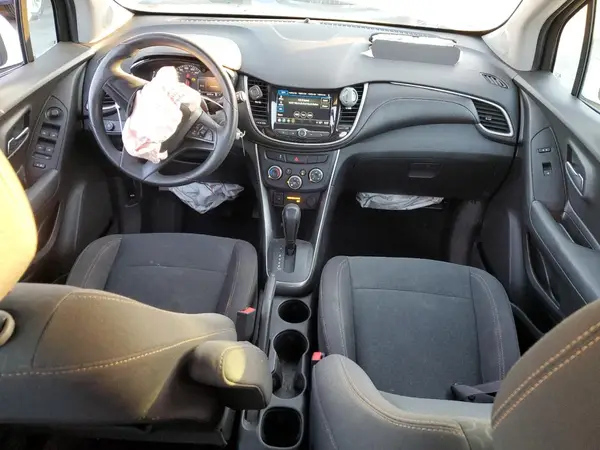 3GNCJKSB2JL237296 2018 CHEVROLET TRAX - Image 8
