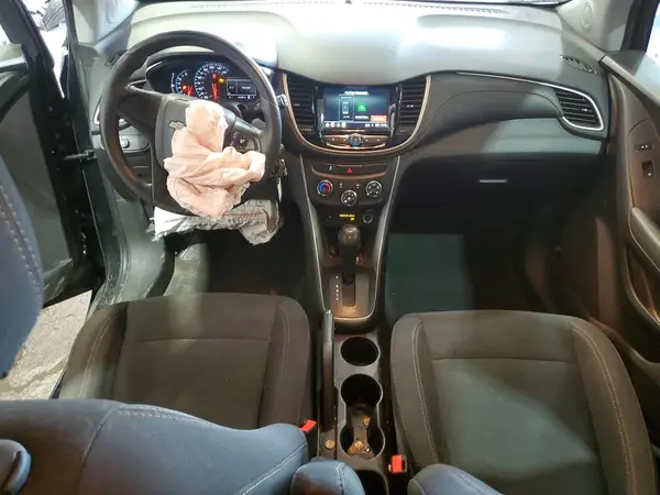 3GNCJKSB2JL256057 2018 CHEVROLET TRAX - Image 8