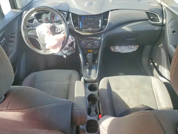 3GNCJKSB2JL315558 2018 CHEVROLET TRAX - Image 8