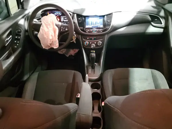 3GNCJKSB2JL374562 2018 CHEVROLET TRAX - Image 8