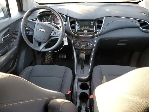 3GNCJKSB2KL114809 2019 CHEVROLET TRAX - Image 8