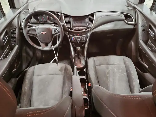 3GNCJKSB2KL138950 2019 CHEVROLET TRAX - Image 8