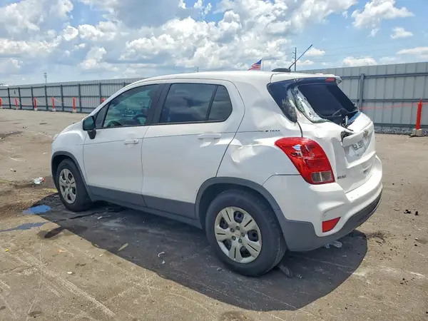 3GNCJKSB2KL162553 2019 CHEVROLET TRAX - Image 2
