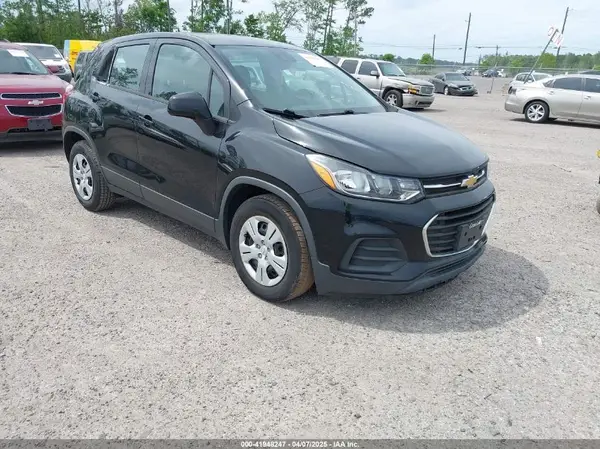 3GNCJKSB2KL162858 2019 CHEVROLET TRAX - Image 1