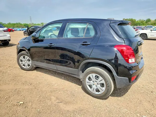 3GNCJKSB2KL177148 2019 CHEVROLET TRAX - Image 2