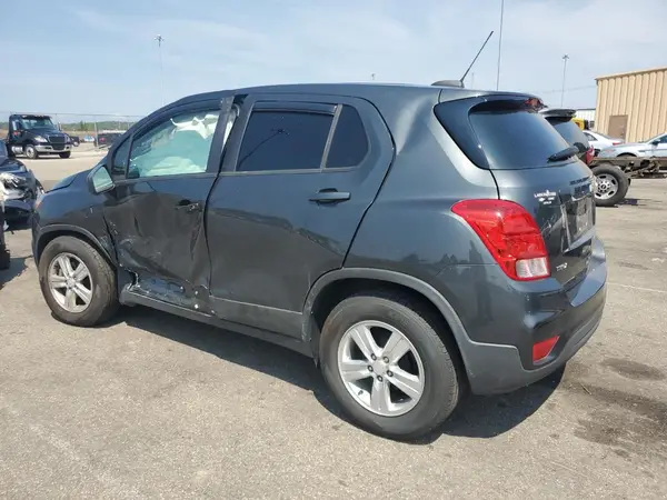 3GNCJKSB2KL190076 2019 CHEVROLET TRAX - Image 2