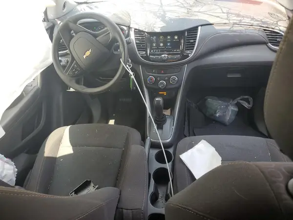 3GNCJKSB2KL190076 2019 CHEVROLET TRAX - Image 8