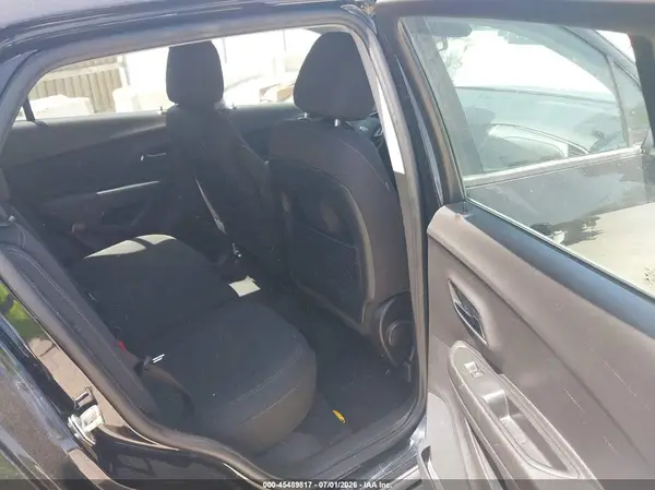 3GNCJKSB2KL219866 2019 CHEVROLET TRAX - Image 8