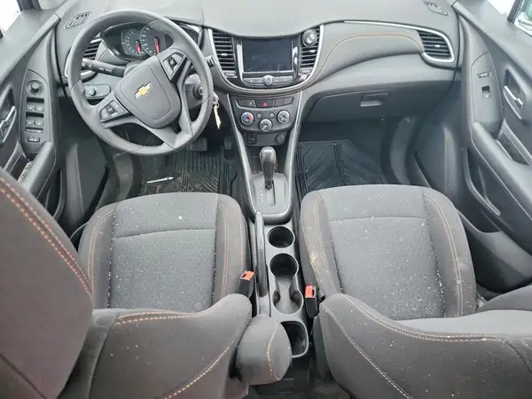 3GNCJKSB2KL223190 2019 CHEVROLET TRAX - Image 8