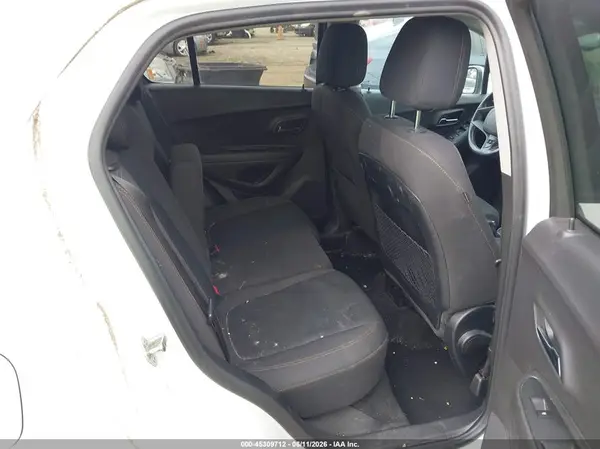 3GNCJKSB2KL230348 2019 CHEVROLET TRAX - Image 8