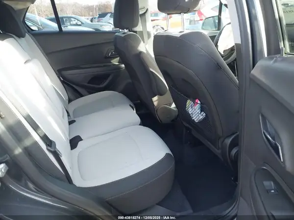 3GNCJKSB2KL232682 2019 CHEVROLET TRAX - Image 8