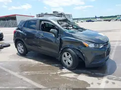 3GNCJKSB2KL243004 2019 CHEVROLET TRAX