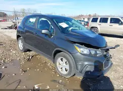 3GNCJKSB2KL256917 2019 CHEVROLET TRAX