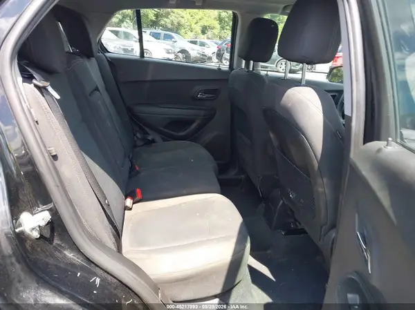 3GNCJKSB2KL258926 2019 CHEVROLET TRAX - Image 8