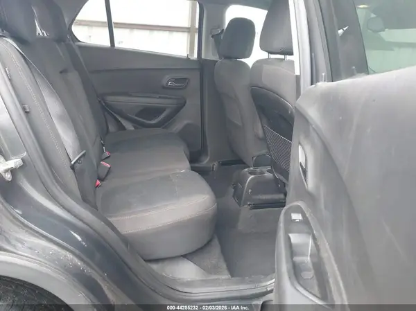 3GNCJKSB2KL297046 2019 CHEVROLET TRAX - Image 8