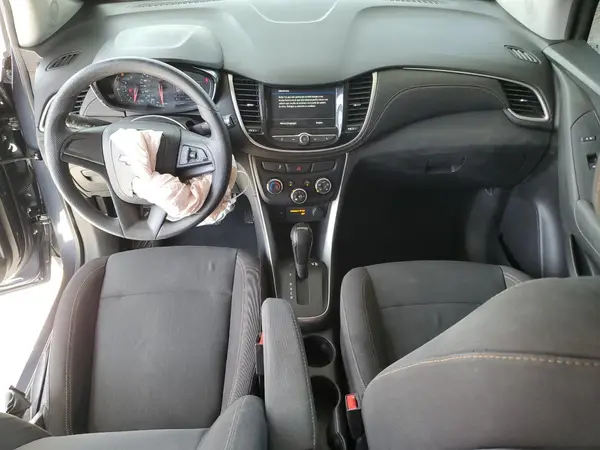 3GNCJKSB2KL316405 2019 CHEVROLET TRAX - Image 8