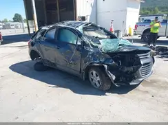 3GNCJKSB2KL327503 2019 CHEVROLET TRAX