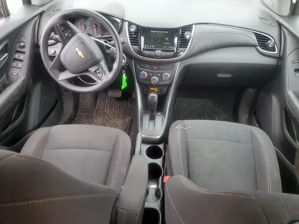 3GNCJKSB2KL335794 2019 CHEVROLET TRAX - Image 8