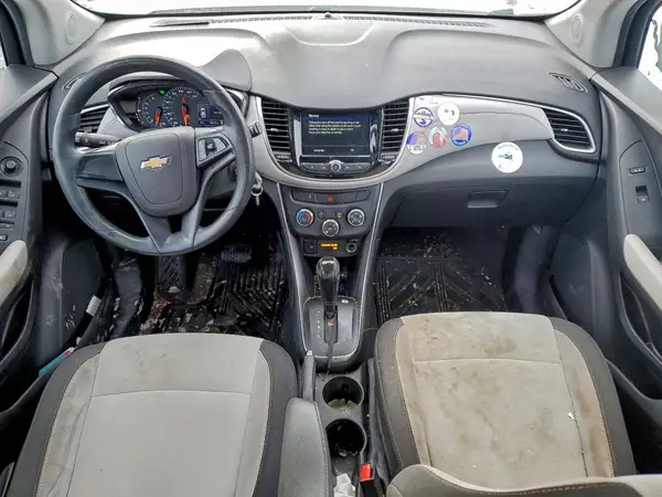 3GNCJKSB2KL351090 2019 CHEVROLET TRAX - Image 8