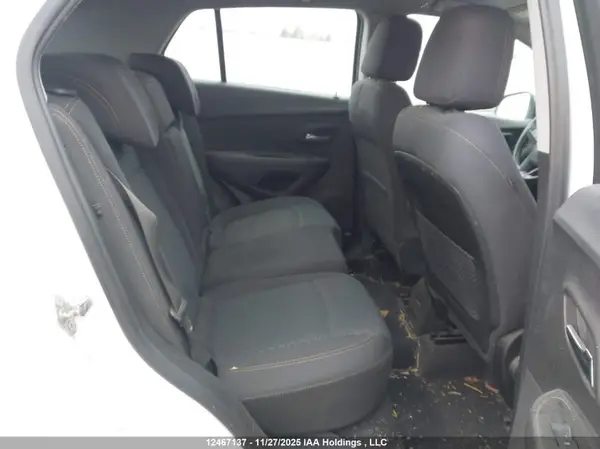 3GNCJKSB2KL377995 2019 CHEVROLET TRAX - Image 8