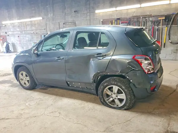 3GNCJKSB2KL403270 2019 CHEVROLET TRAX - Image 2