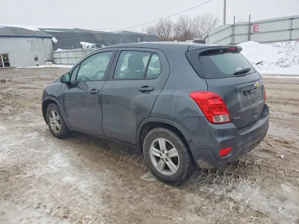 3GNCJKSB2KL406377 2019 CHEVROLET TRAX - Image 2