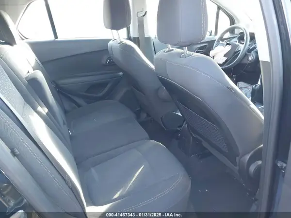 3GNCJKSB2LL115122 2020 CHEVROLET TRAX - Image 8