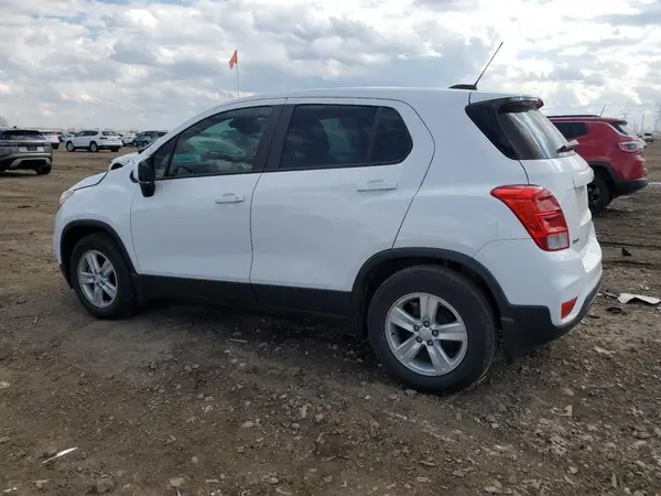 3GNCJKSB2LL147410 2020 CHEVROLET TRAX - Image 2