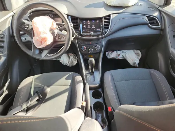 3GNCJKSB2LL148024 2020 CHEVROLET TRAX - Image 8