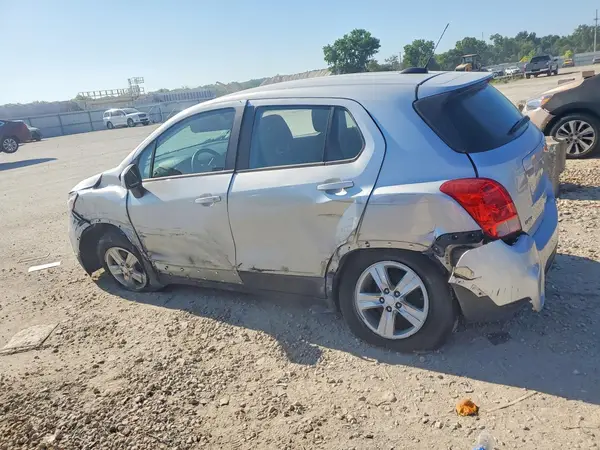 3GNCJKSB2LL149688 2020 CHEVROLET TRAX - Image 2