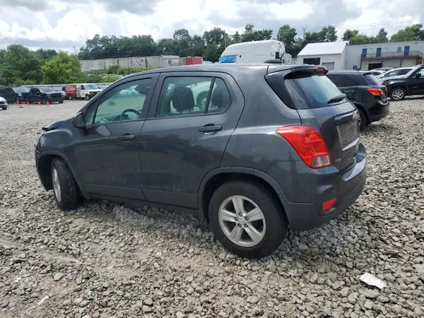 3GNCJKSB2LL153188 2020 CHEVROLET TRAX - Image 2