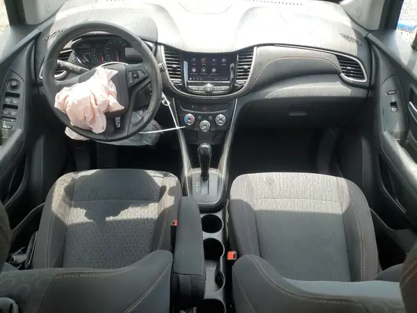 3GNCJKSB2LL153188 2020 CHEVROLET TRAX - Image 8