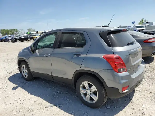 3GNCJKSB2LL155930 2020 CHEVROLET TRAX - Image 2