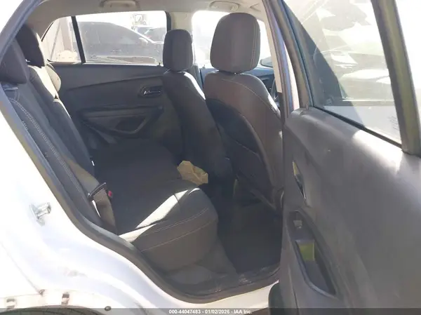 3GNCJKSB2LL160500 2020 CHEVROLET TRAX - Image 8