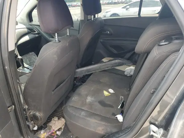 3GNCJKSB2LL160884 2020 CHEVROLET TRAX - Image 8