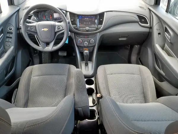 3GNCJKSB2LL164644 2020 CHEVROLET TRAX - Image 8