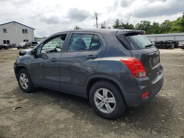 3GNCJKSB2LL177670 2020 CHEVROLET TRAX - Image 2