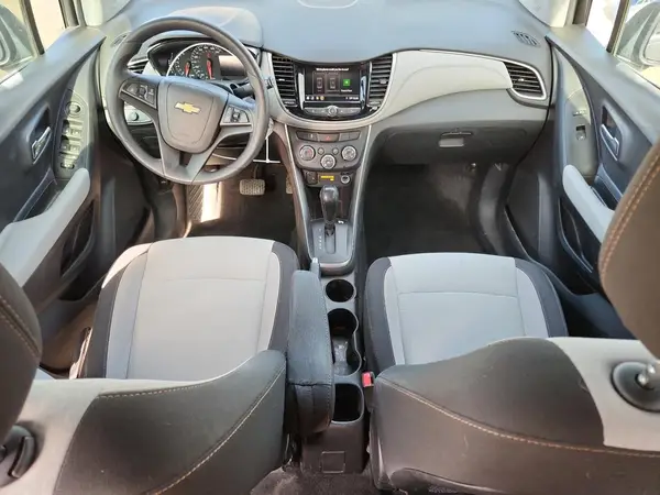3GNCJKSB2LL183677 2020 CHEVROLET TRAX - Image 8