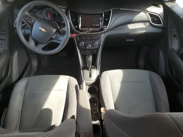 3GNCJKSB2LL187132 2020 CHEVROLET TRAX - Image 8